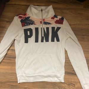 VS Pink Women’s Zip Up. Cute tropical pattern. Perfect loungewear.